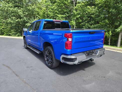Used 2025 Chevrolet Silverado 1500 LT AWD/4WD image 6
