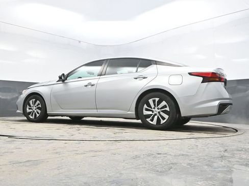Used 2021 Nissan Altima 2.5 S image 34