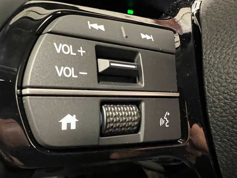 New 2025 Honda Pilot Touring image 22