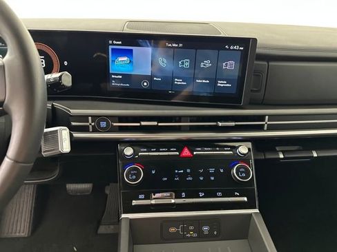 Used 2025 Hyundai Santa Fe SEL FWD image 21