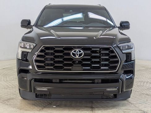 Used 2023 Toyota Sequoia Platinum image 6