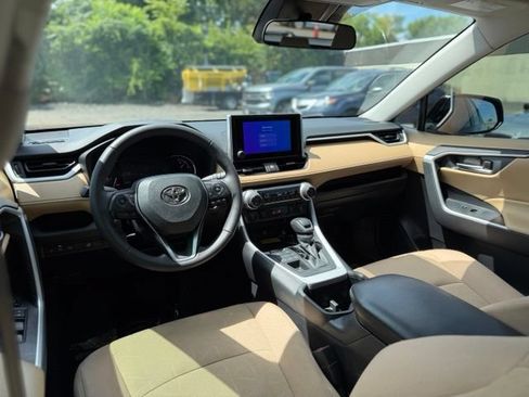 Used 2024 Toyota RAV4 XLE w/ Convenience Package AWD/4WD image 21