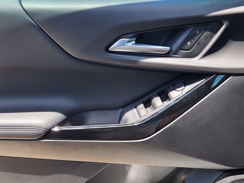 New 2027 Chevrolet Equinox LT FWD image 19