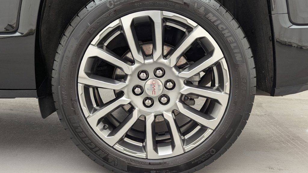 Used 2023 GMC Acadia Denali w/ LPO, Floor Liner Package FWD image 42