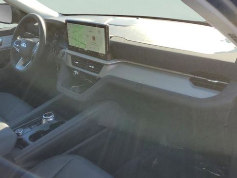 New 2026 Ford Explorer Active w/ Active Comfort Package image 17