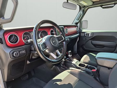 Used 2021 Jeep Gladiator Rubicon w/ LED Lighting Group AWD/4WD image 28