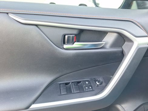 Used 2019 Toyota RAV4 Adventure image 17