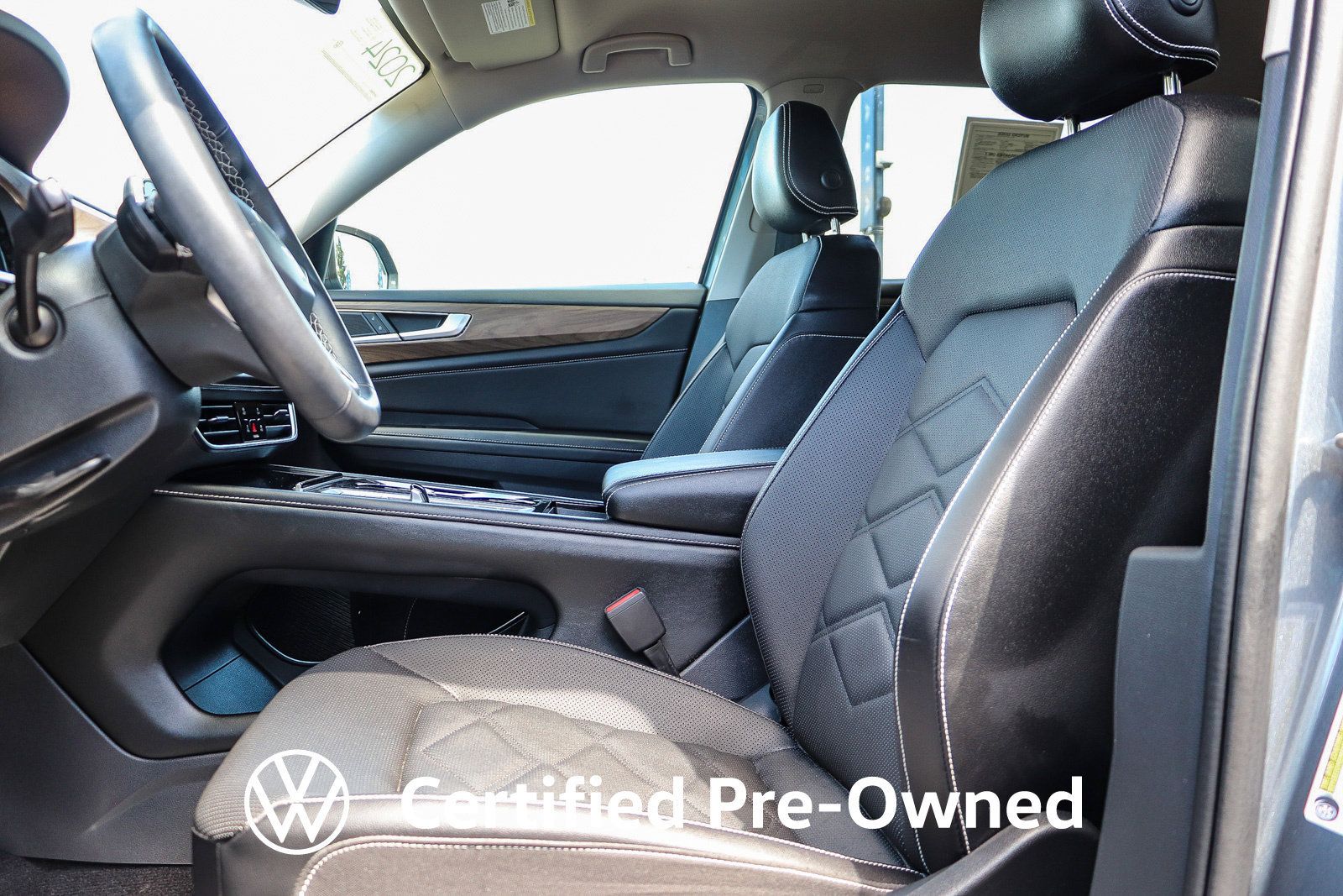 Certified 2024 Volkswagen Atlas SE FWD image 19