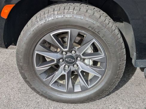 Used 2021 Chevrolet Tahoe Z71 w/ Z71 Signature Package image 11