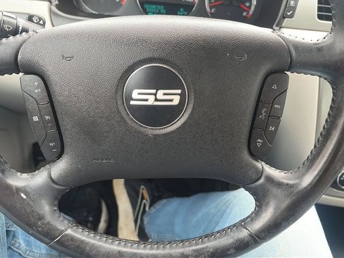 Used 2009 Chevrolet Impala SS w/ Convenience Package FWD image 39