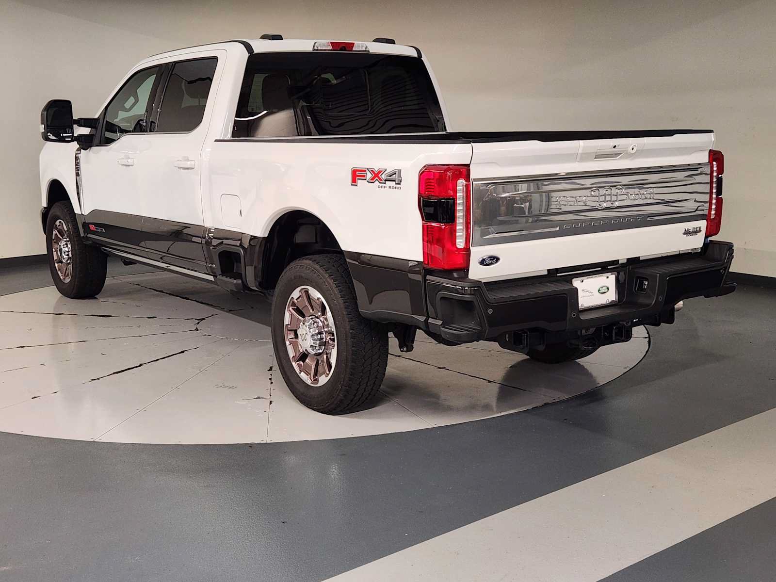 Used 2024 Ford F250 King Ranch AWD/4WD image 6