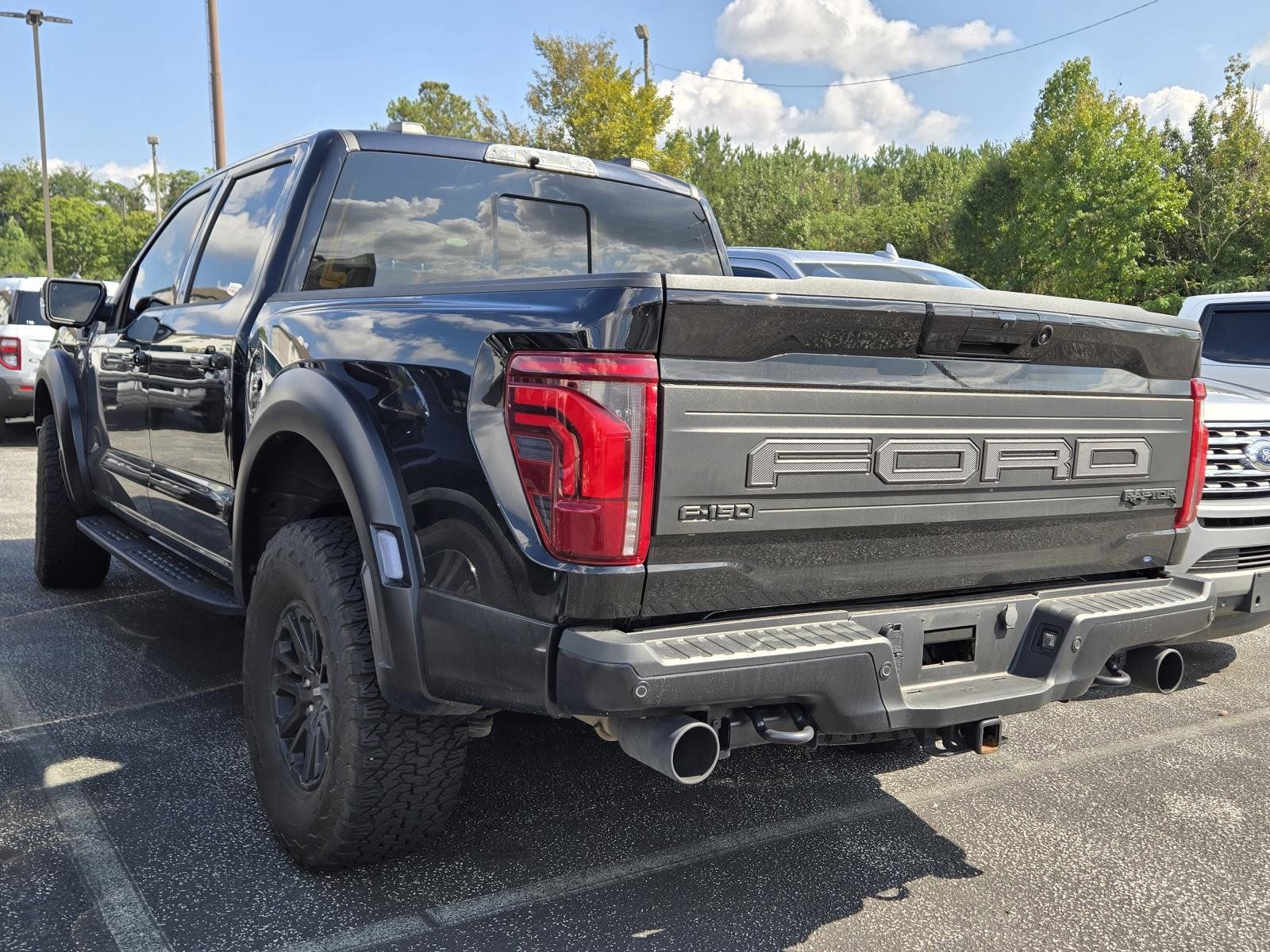 Used 2025 Ford F150 Raptor AWD/4WD image 5