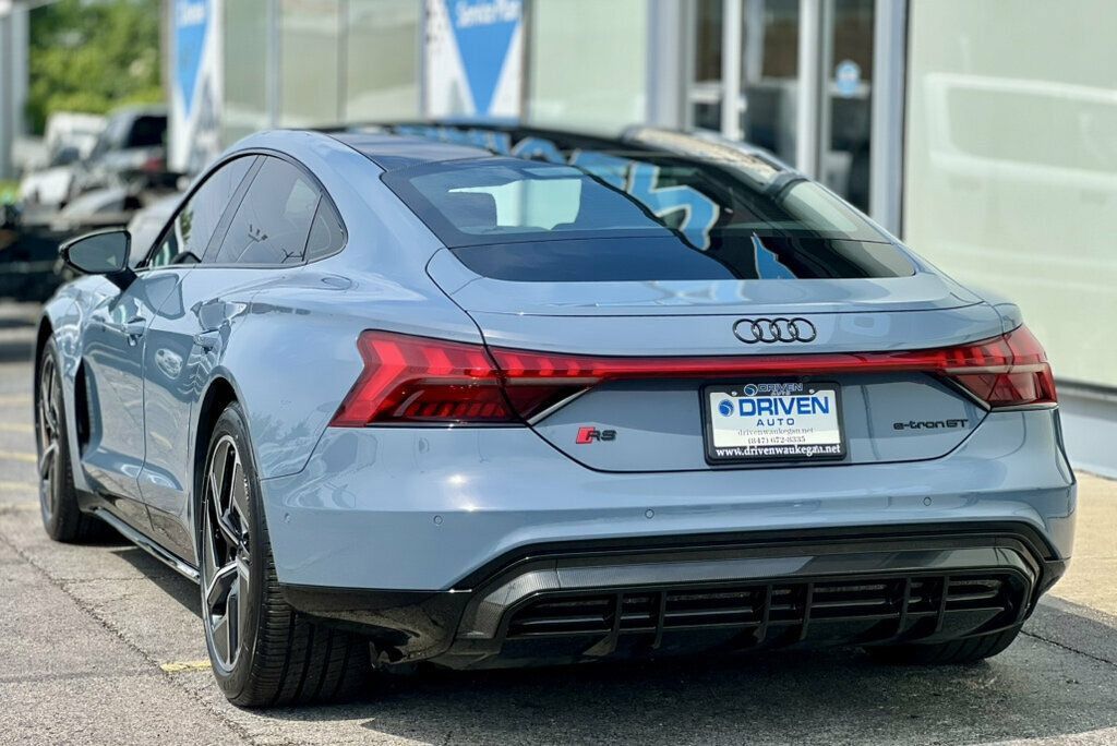 Used 2024 Audi RS e-tron GT w/ Carbon Performance Package AWD/4WD image 37
