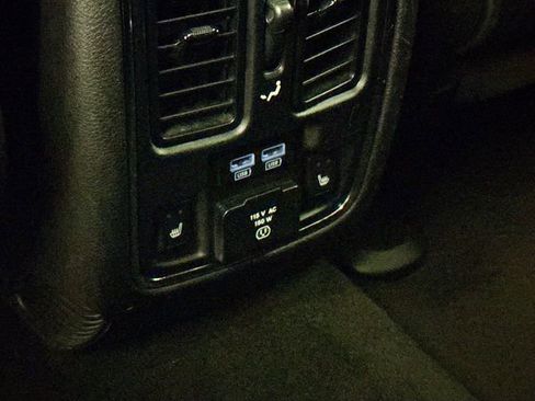 Used 2015 Jeep Grand Cherokee Overland w/ Advanced Technology Group AWD/4WD image 46