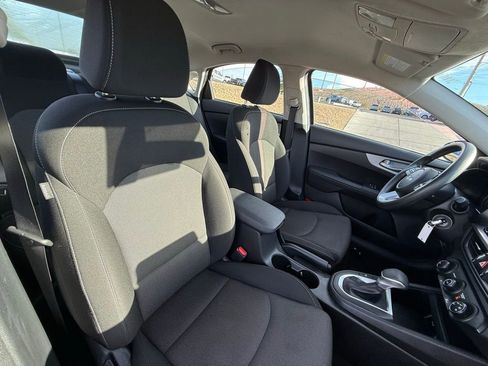 Used 2023 Kia Forte LXS image 13