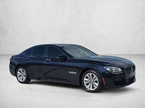 Used 2015 BMW 750i xDrive AWD/4WD image 3