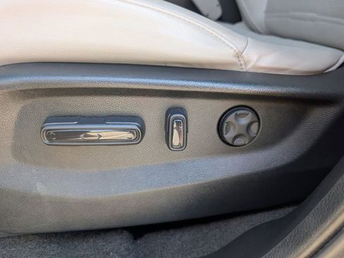 Used 2020 Honda CR-V EX-L image 16