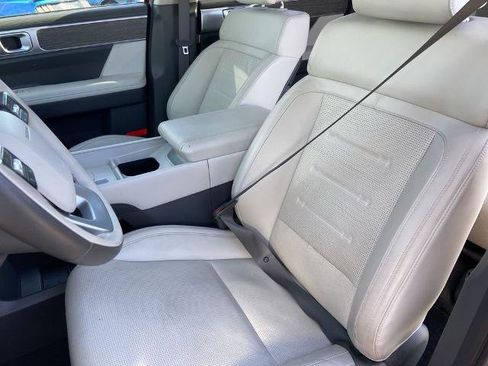 Used 2024 Hyundai Santa Fe Calligraphy image 16