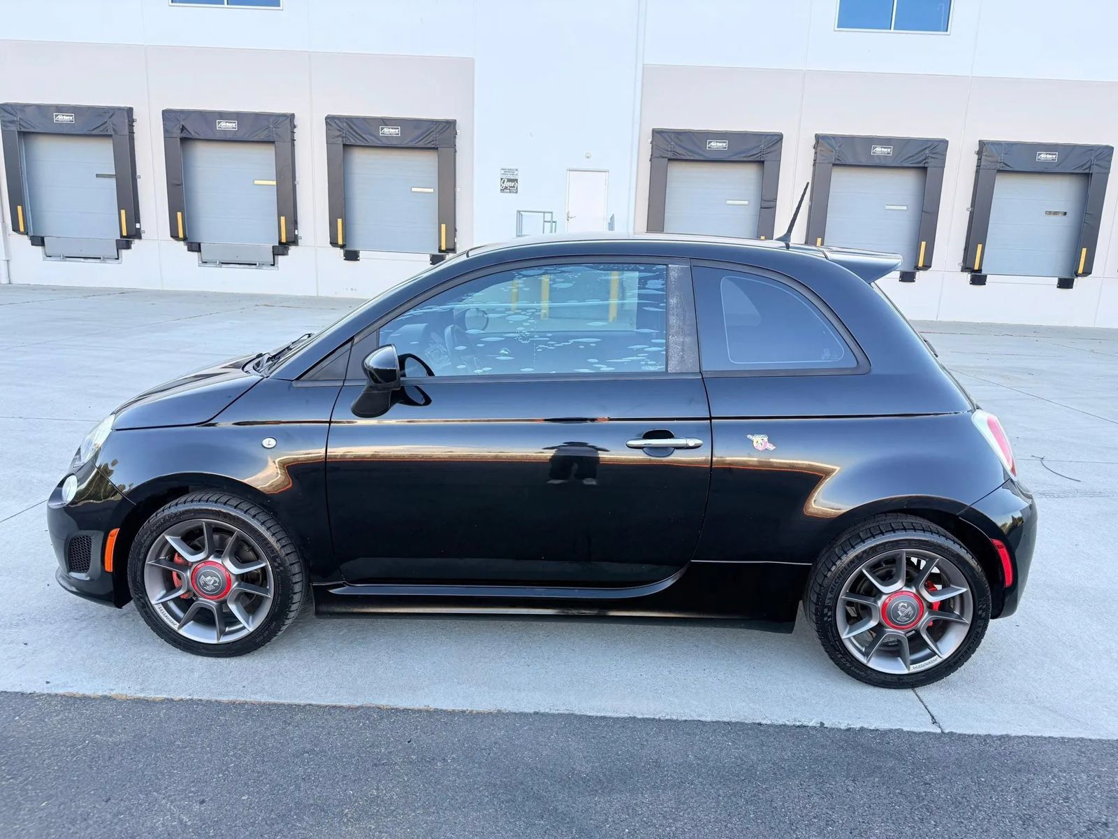 Used 2014 FIAT 500 Abarth FWD image 2