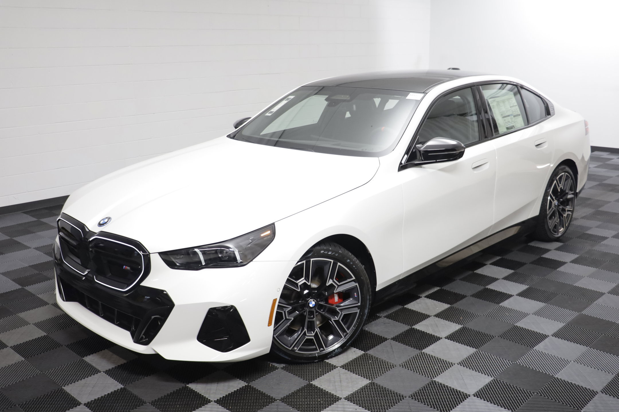New 2026 BMW i5 M60 w/ Executive Package AWD/4WD image 2