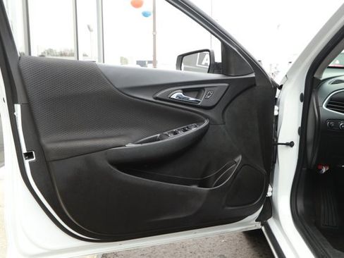 Used 2024 Chevrolet Malibu LT image 22