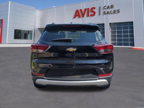 Used 2025 Chevrolet TrailBlazer LT AWD/4WD image 7