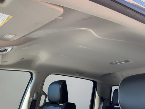 Used 2022 RAM 1500 Laramie AWD/4WD image 18
