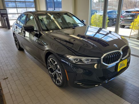 Used 2026 BMW 330i xDrive Sedan w/ Convenience Package AWD/4WD image 3