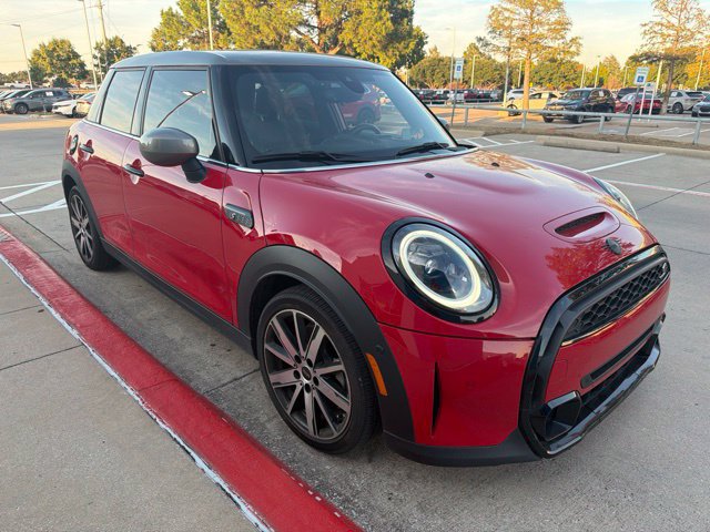 Used 2024 MINI Cooper S FWD image 3