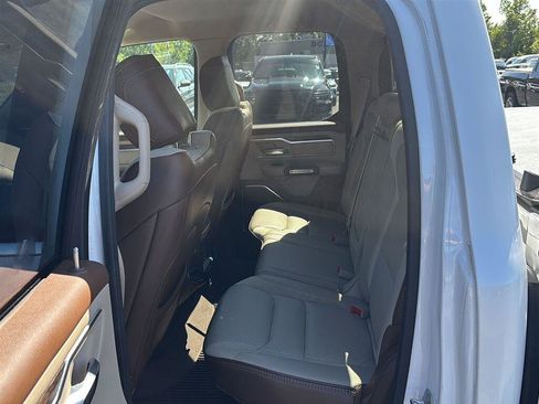 Used 2020 RAM 1500 Laramie RWD image 13