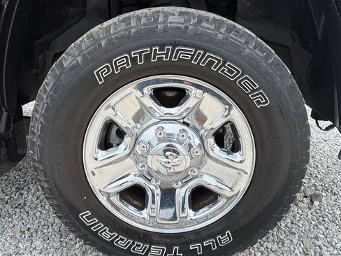 Used 2018 RAM 2500 Tradesman w/ Chrome Appearance Group AWD/4WD image 7