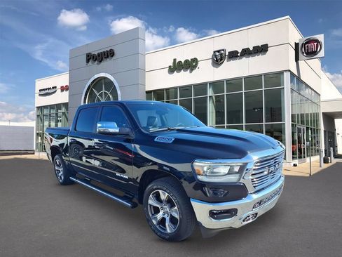 Used 2024 RAM 1500 Laramie AWD/4WD image 1