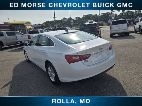 Certified 2022 Chevrolet Malibu LS FWD image 5