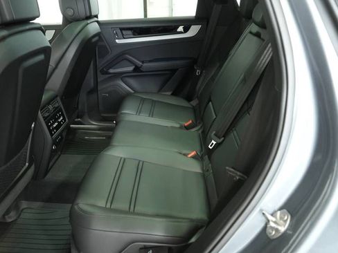 New 2026 Porsche Cayenne S image 27