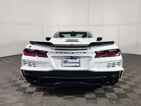Used 2025 Chevrolet Corvette E-Ray w/ Stealth Interior Trim Package AWD/4WD image 6