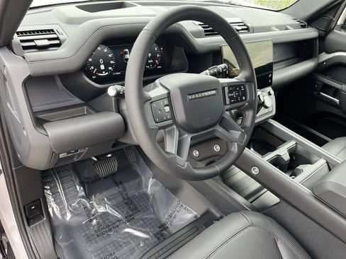 New 2026 Land Rover Defender 110 X-Dynamic SE AWD/4WD image 11