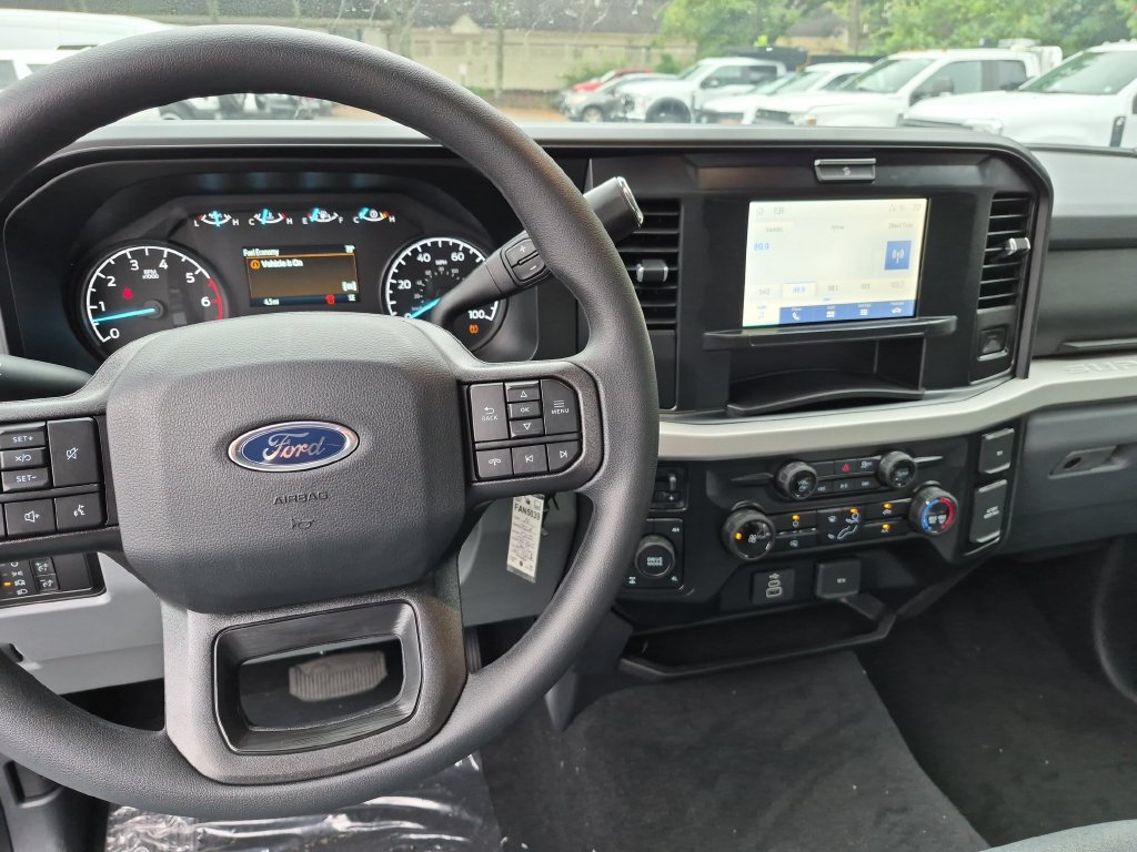 New 2026 Ford F350 XLT w/ FX4 Off-Road Package AWD/4WD image 22