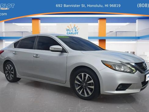 Used 2017 Nissan Altima 2.5 SL w/ 2.5 Technology Package FWD image 3
