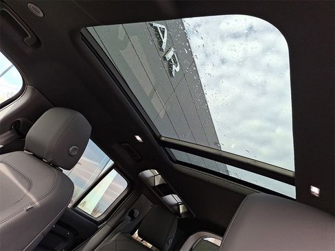 New 2026 Land Rover Defender 110 S image 10