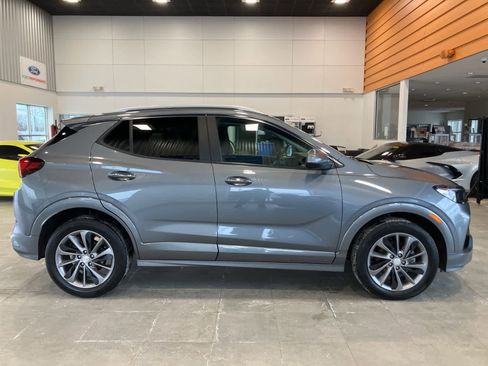 Used 2022 Buick Encore GX Select w/ Sport Touring Package image 4