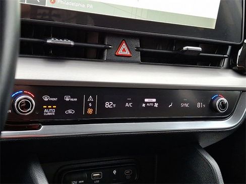 Certified 2023 Kia Sportage EX image 15