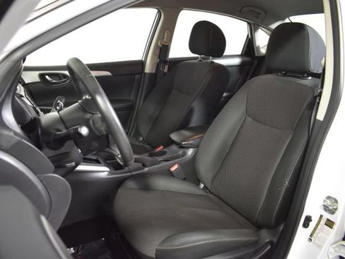 Used 2019 Nissan Sentra S FWD image 9