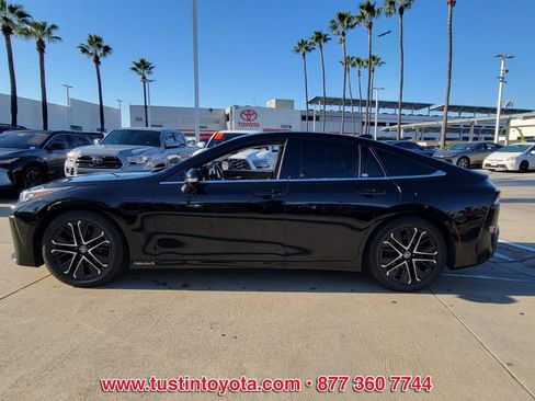 Certified 2023 Toyota Mirai image 6