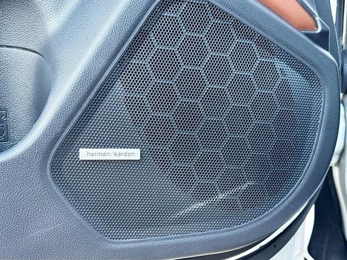 Used 2019 Subaru Outback 3.6R Touring w/ Popular Package #3A image 23