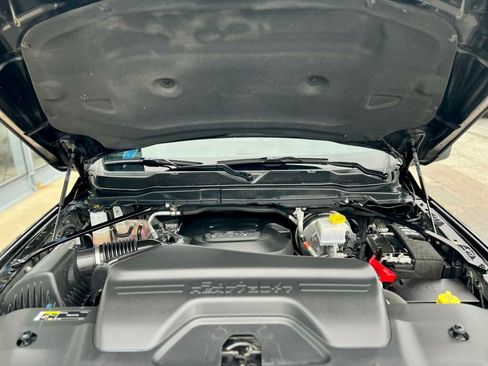 Used 2024 RAM 2500 Big Horn w/ Bed Utility Group image 11