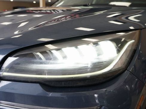 Used 2021 Lincoln Aviator Reserve AWD/4WD image 24