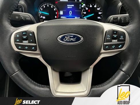 Used 2023 Ford Explorer XLT w/ Equipment Group 202A AWD/4WD image 13