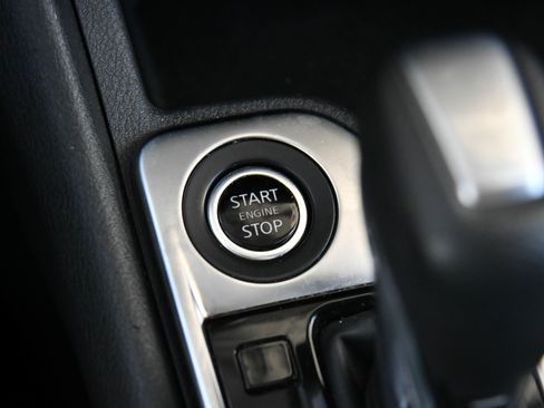 Used 2025 Nissan Sentra SV FWD image 23