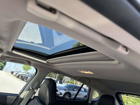 Used 2020 Subaru Crosstrek 2.0i Limited w/ Moonroof Package AWD/4WD image 16