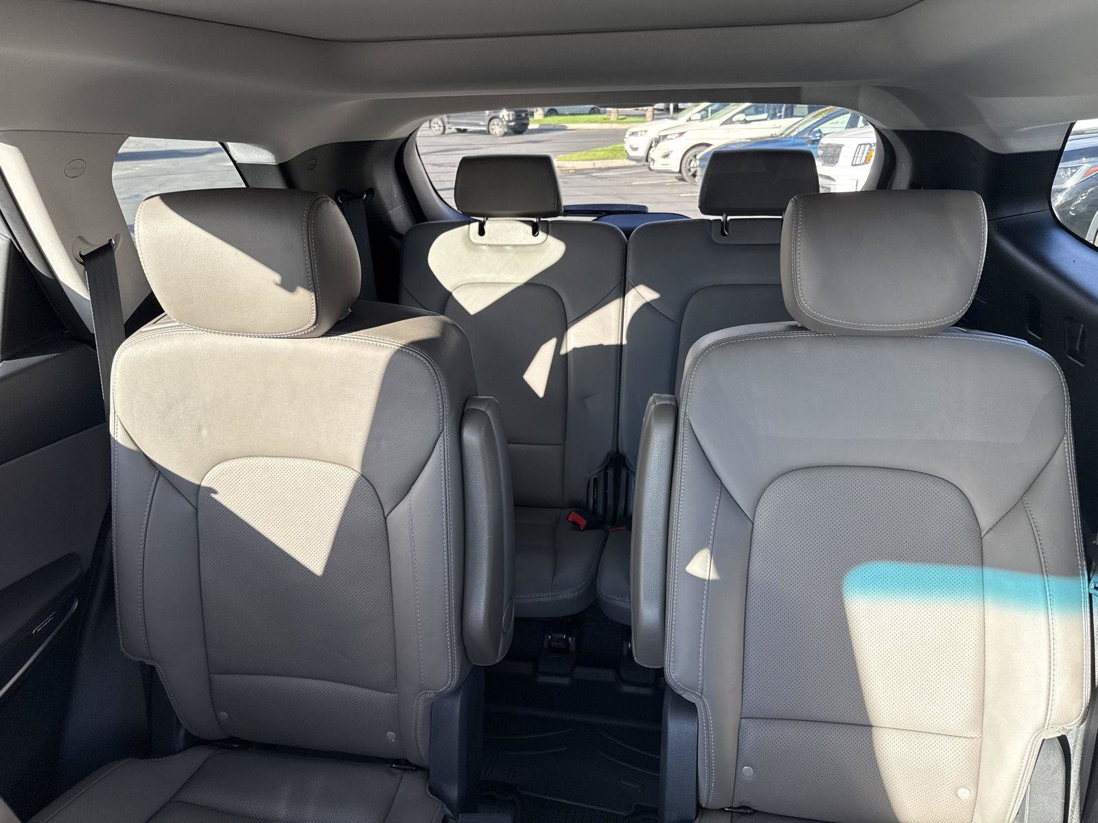 Used 2019 Hyundai Santa Fe XL AWD/4WD image 13
